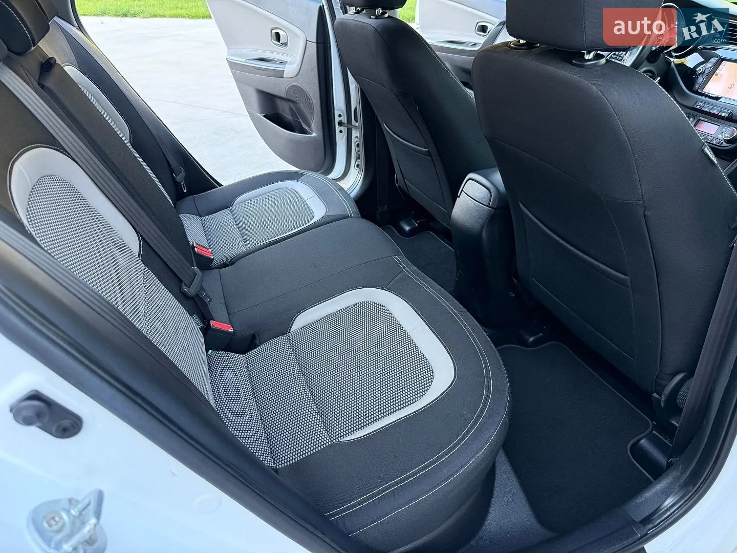 2016 Kia Cee'd - мініатюра 27