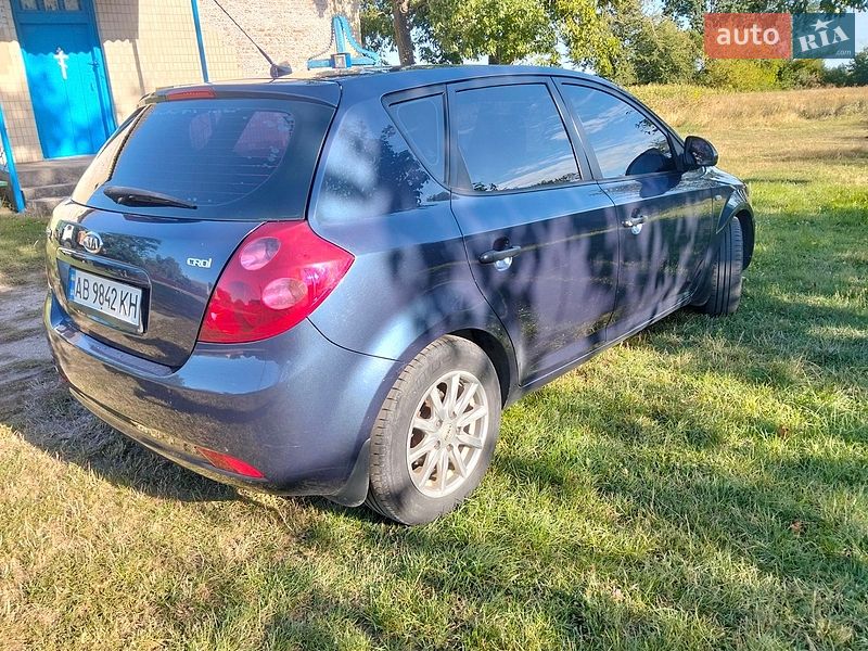Хэтчбек Kia Ceed 2008 в Виннице