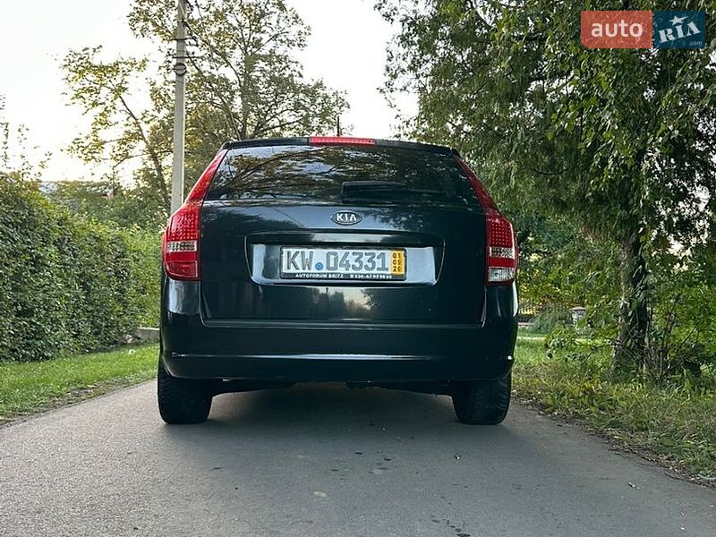 Хетчбек Kia Ceed 2010 в Івано-Франківську фото 2 Хетчбек Kia Ceed 2010 в Івано-Франківську