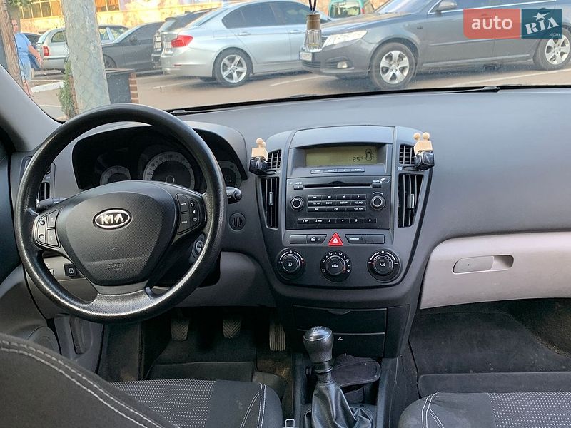 Хетчбек Kia Ceed 2008 в Чорноморську фото 6 Хетчбек Kia Ceed 2008 в Чорноморську