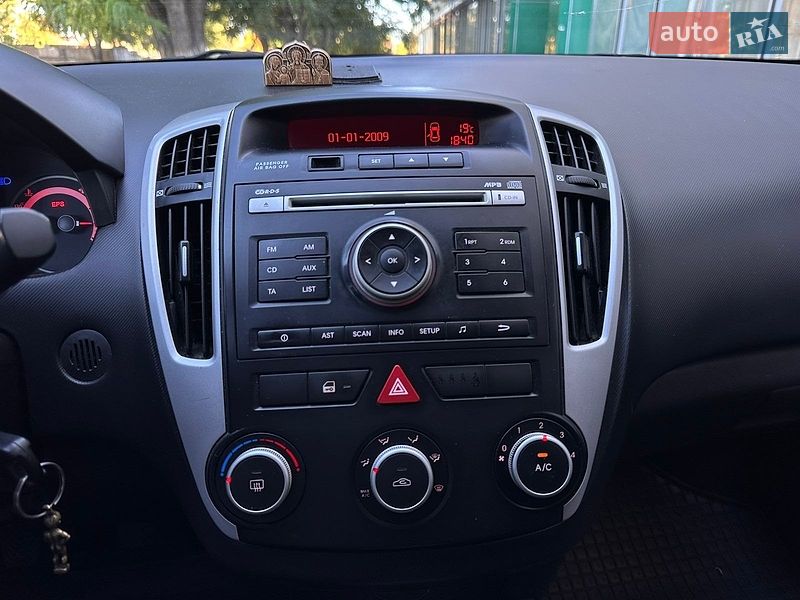 Універсал Kia Ceed 2012 в Миколаєві
