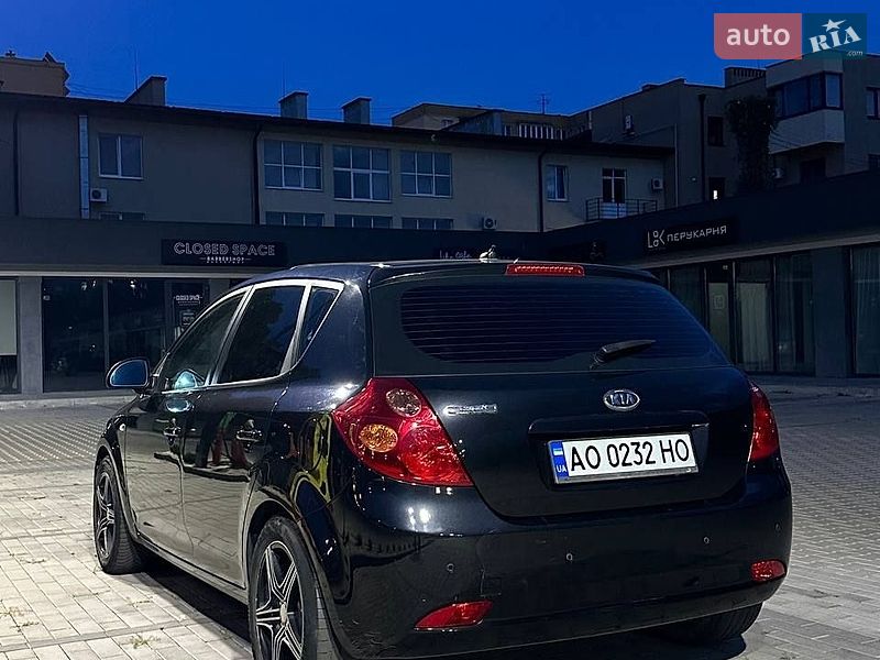 Хетчбек Kia Ceed 2007 в Ужгороді фото 3 Хетчбек Kia Ceed 2007 в Ужгороді