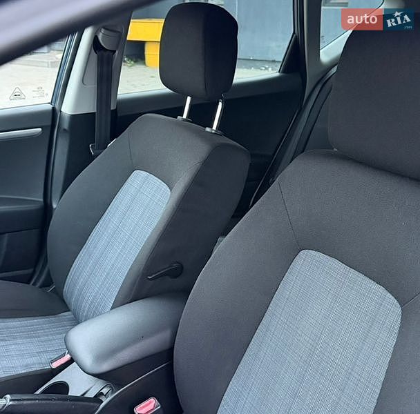 Универсал Kia Ceed 2010 в Ковеле