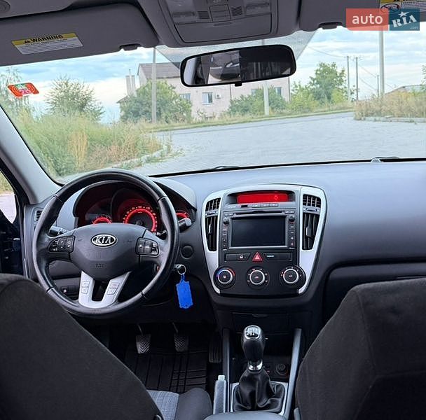 Универсал Kia Ceed 2010 в Ковеле