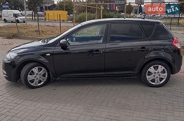 Хэтчбек Kia Ceed 2011 в Киеве