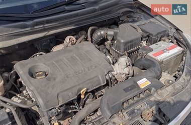 Хэтчбек Kia Ceed 2011 в Киеве