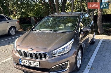Хэтчбек Kia Ceed 2017 в Ирпене