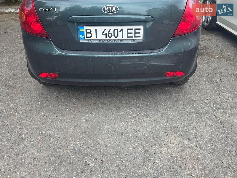 Хэтчбек Kia Ceed 2008 в Кременчуге
