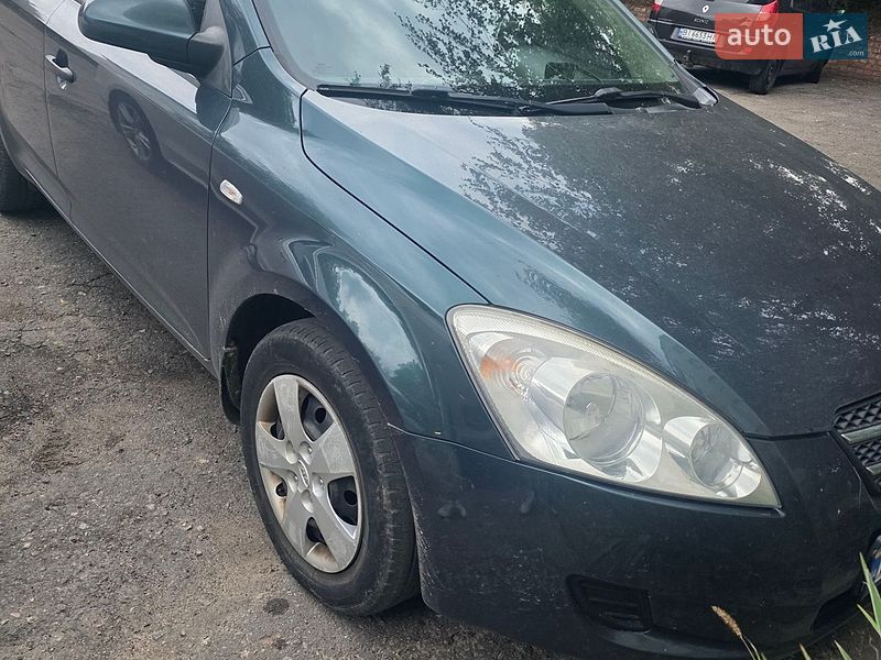 Хэтчбек Kia Ceed 2008 в Кременчуге