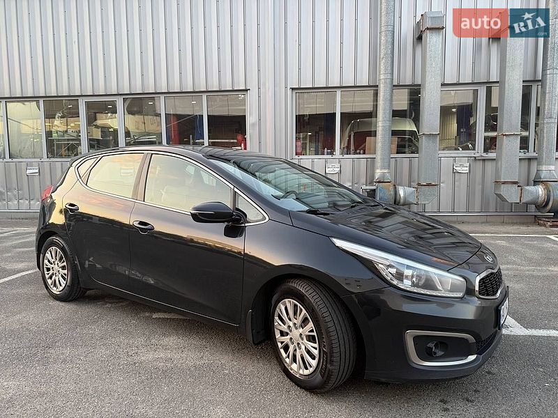 Хэтчбек Kia Ceed 2016 в Киеве