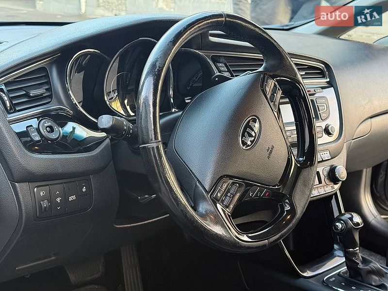Хэтчбек Kia Ceed 2016 в Киеве