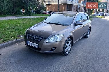 Хетчбек Kia Ceed 2008 в Києві