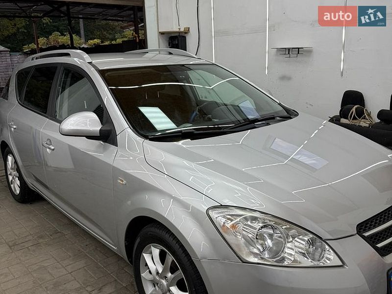 Универсал Kia Ceed 2007 в Луцке