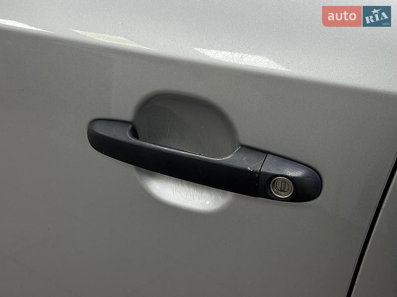 Хэтчбек Kia Ceed 2007 в Киеве