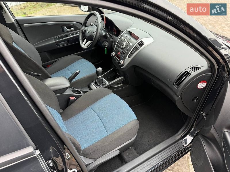 Универсал Kia Ceed 2010 в Днепре