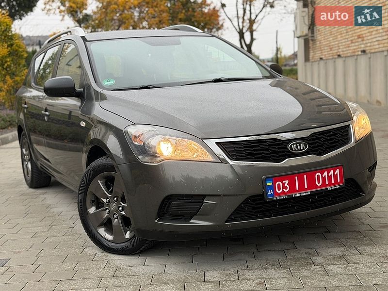 Универсал Kia Ceed 2010 в Луцке