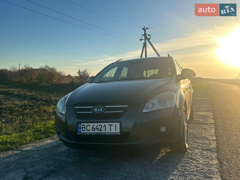 Универсал Kia Ceed 2008 в Буске