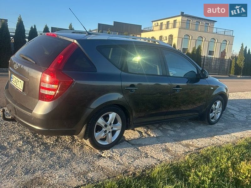 Универсал Kia Ceed 2008 в Буске