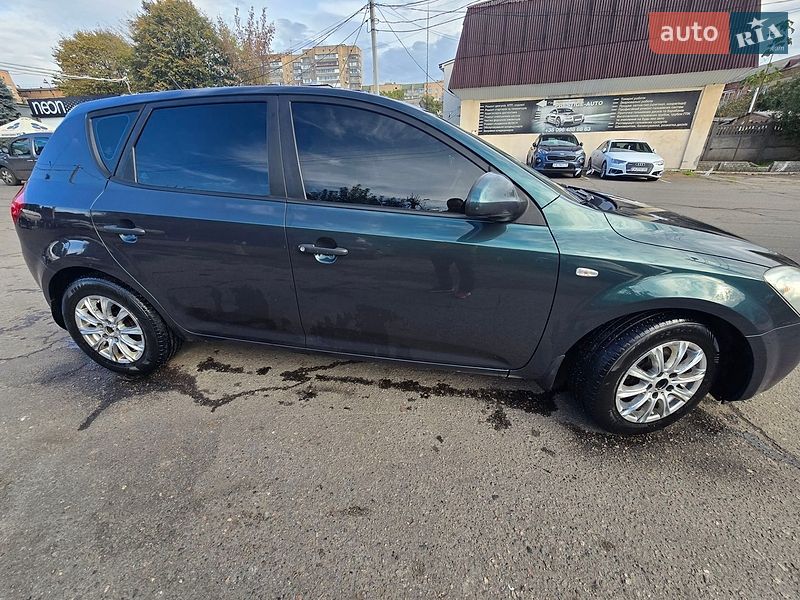 Хэтчбек Kia Ceed 2008 в Черкассах