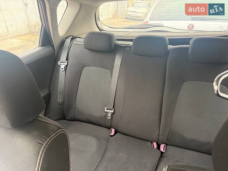 Хэтчбек Kia Ceed 2008 в Киеве
