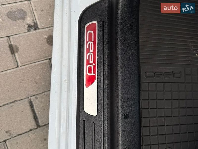 Універсал Kia Ceed 2011 в Вінниці фото 55 Універсал Kia Ceed 2011 в Вінниці
