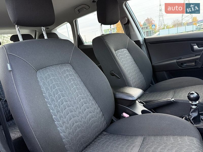 Універсал Kia Ceed 2011 в Вінниці фото 101 Універсал Kia Ceed 2011 в Вінниці