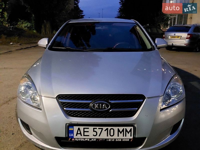 Хетчбек Kia Ceed 2007 в Кривому Розі фото 2 Хетчбек Kia Ceed 2007 в Кривому Розі