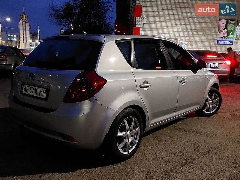 Хетчбек Kia Ceed 2007 в Кривому Розі фото 4 Хетчбек Kia Ceed 2007 в Кривому Розі