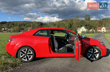 Купе Kia Cerato Koup 2011 в 
