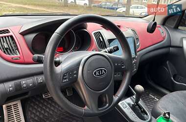 Купе Kia Cerato Koup 2010 в 