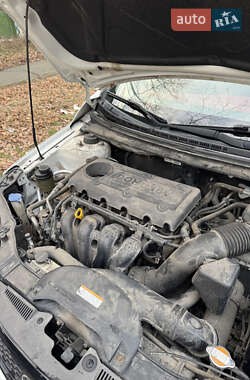 Купе Kia Cerato Koup 2011 в 