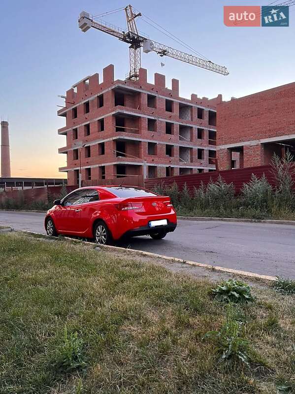 Купе Kia Cerato Koup 2011 в Дніпрі