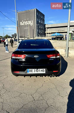 Купе Kia Cerato Koup 2011 в 