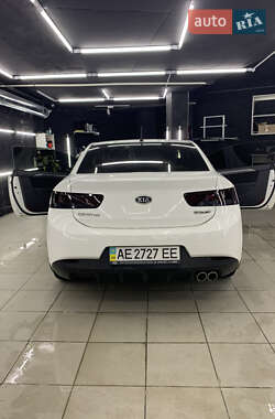 Купе Kia Cerato Koup 2011 в Дніпрі