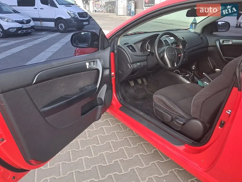 Kia Cerato Koup 2012 VIN KNAFU611AC5600420 фото оголошення 8 з 43