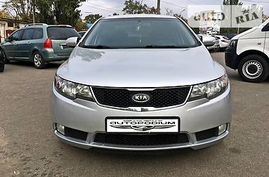 Седан Kia Cerato 2009 в Николаеве