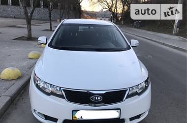 Седан Kia Cerato 2012 в Киеве