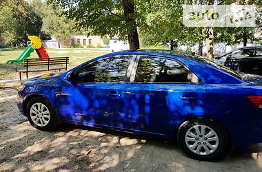 Седан Kia Cerato 2012 в Харькове