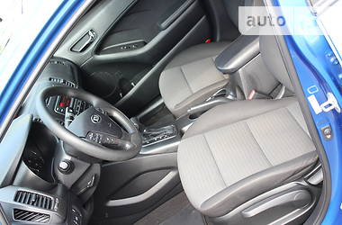 Седан Kia Cerato 2014 в 