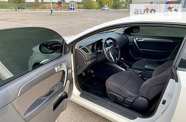 Купе Kia Cerato 2012 в 