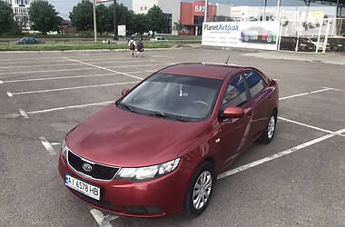 Седан Kia Cerato 2010 в 