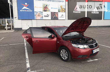 Седан Kia Cerato 2010 в 
