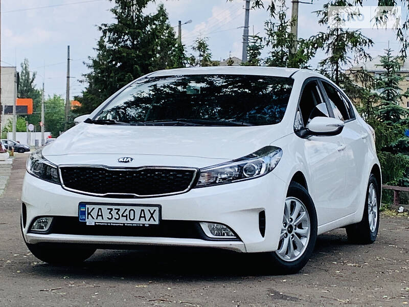 Седан Kia Cerato 2017 в Києві