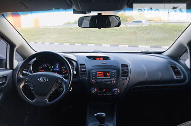 Седан Kia Cerato 2013 в Киеве