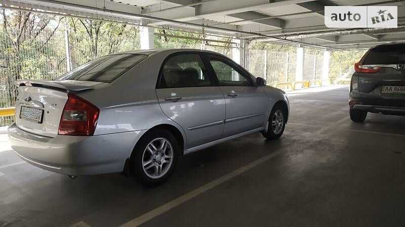 Седан Kia Cerato 2006 в Киеве