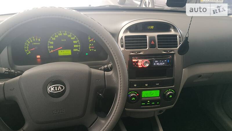 Седан Kia Cerato 2006 в Киеве
