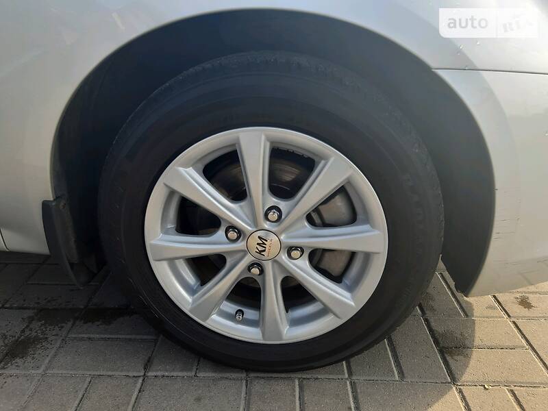 Седан Kia Cerato 2008 в Киеве