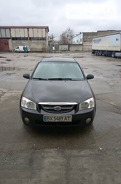 Седан Kia Cerato 2006 в Нетешине