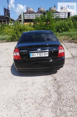 Седан Kia Cerato 2006 в Каменском