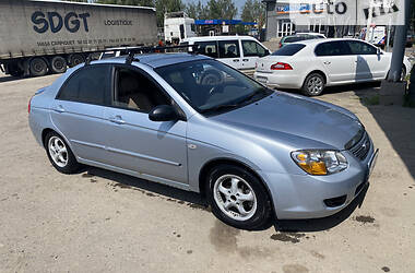 Седан Kia Cerato 2006 в Черновцах